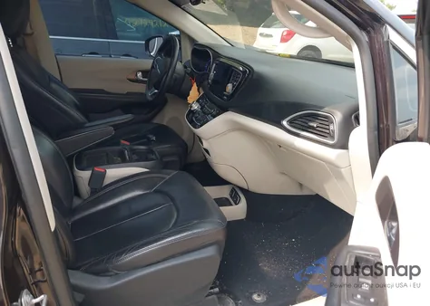 2017 Chrysler Pacifica Touring-L from USA, damaged, VIN 2C4RC1BGXHR668162